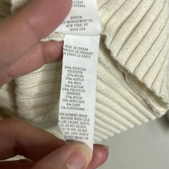 Aerie Ribbed Button Front Long Sleeve Collared Crop Top size Large - Picture 9 of 12